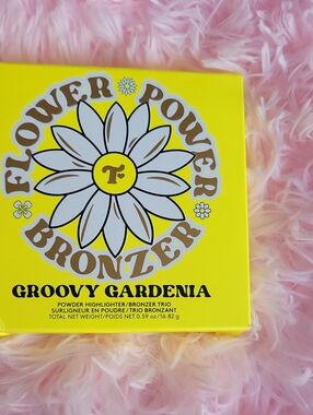 Trixie Cosmetics Flower Power Bronzer Trio - Yellow Packaging